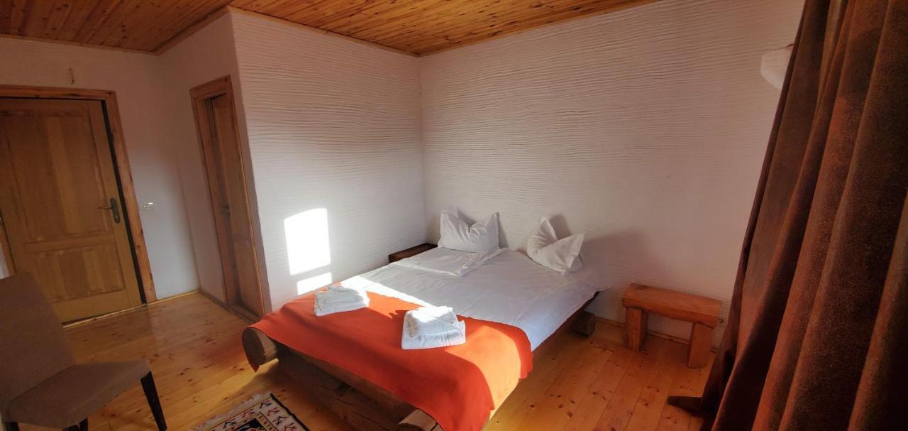 Hotel Ferma Dacilor à Tohani Extérieur photo
